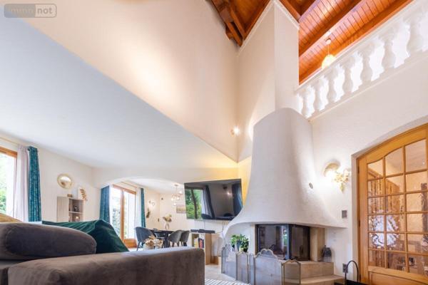 Maison à vendre à Ornex dans l'Ain (01210), ref : 01047-721