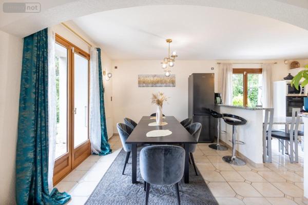 Maison à vendre à Ornex dans l'Ain (01210), ref : 01047-721