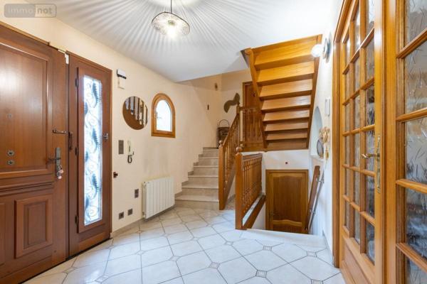 Maison à vendre à Ornex dans l'Ain (01210), ref : 01047-721