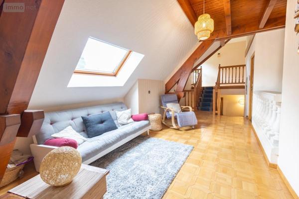 Maison à vendre à Ornex dans l'Ain (01210), ref : 01047-721