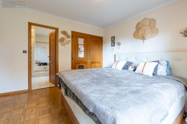 Maison à vendre à Ornex dans l'Ain (01210), ref : 01047-721