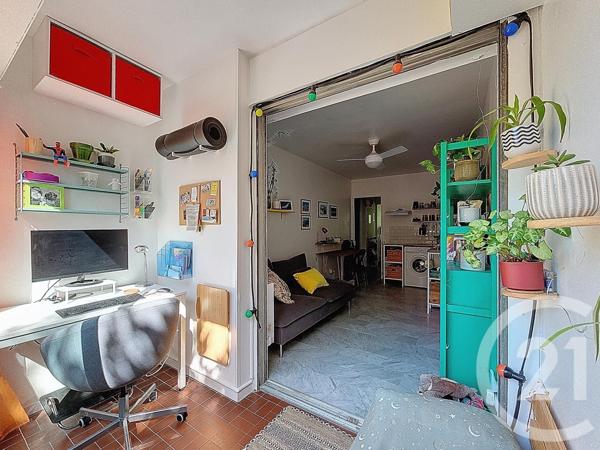 Appartement T2 à vendre  2 pièces - 30 m2 MARSEILLE - 13008