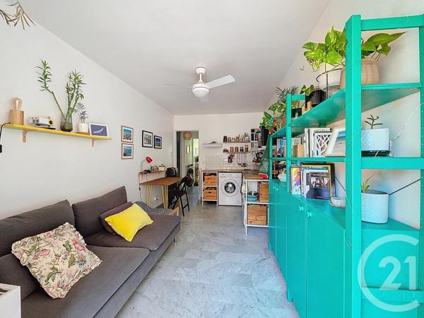 Appartement T2 à vendre  2 pièces - 30 m2 MARSEILLE - 13008