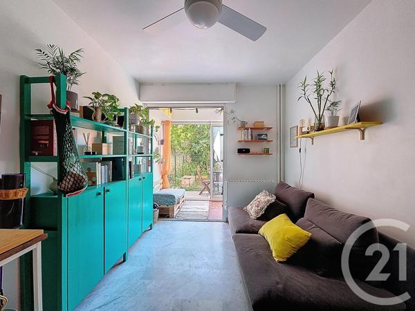 Appartement T2 à vendre  2 pièces - 30 m2 MARSEILLE - 13008