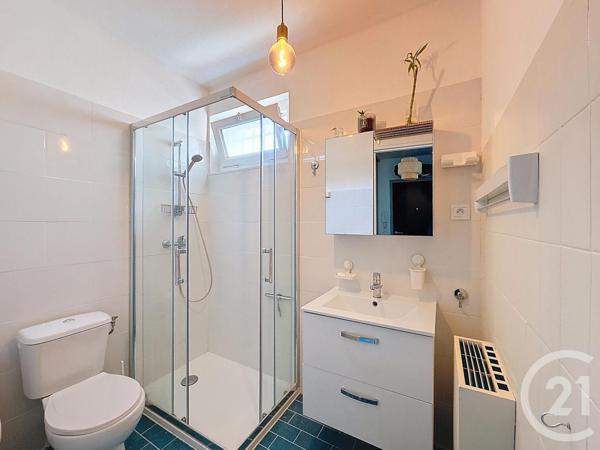 Appartement T2 à vendre  2 pièces - 30 m2 MARSEILLE - 13008