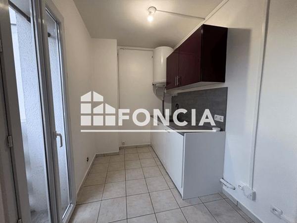Location Appartement 3 pièces 49.41 m² - 101 MONTEE DE CHOULANS Lyon 69005