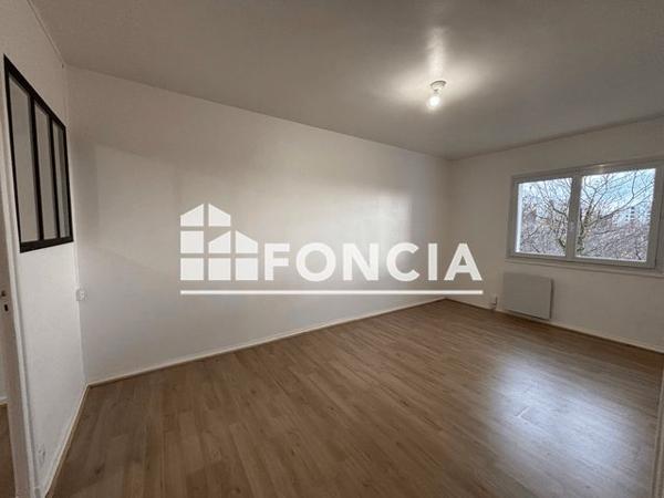 Location Appartement 3 pièces 49.41 m² - 101 MONTEE DE CHOULANS Lyon 69005