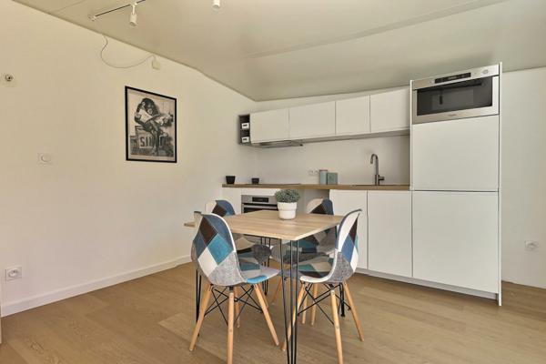 Marseille (13008) Appartement T3 et sa terrasse