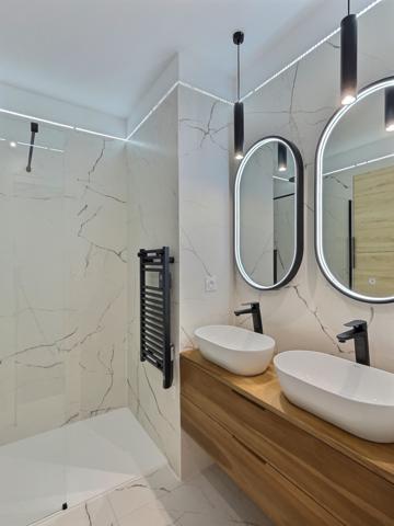 Marseille (13008) Appartement T3 et sa terrasse