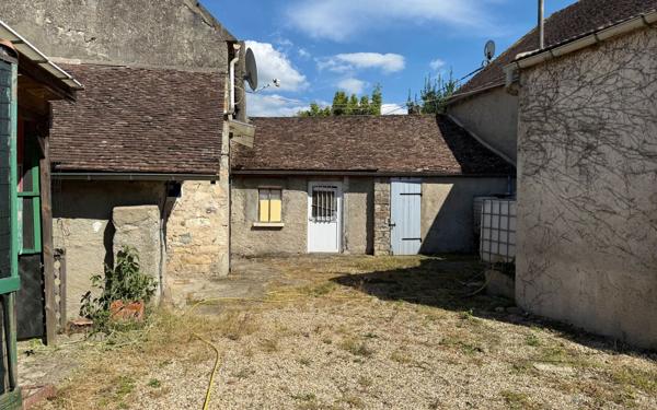 Maison à vendre    2 pièces • 71 m2 Villemer