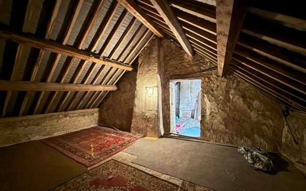 Maison à vendre    2 pièces • 71 m2 Villemer