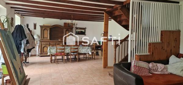 Maison en pierres proche bourg