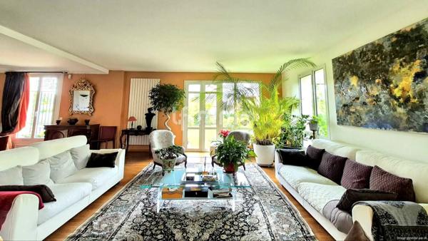 Maison de charme avec grand jardin et terrasse – Calme, proche RER C