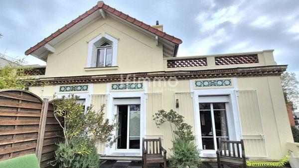 Maison de charme avec grand jardin et terrasse – Calme, proche RER C