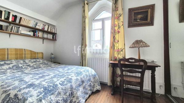 Maison de charme avec grand jardin et terrasse – Calme, proche RER C