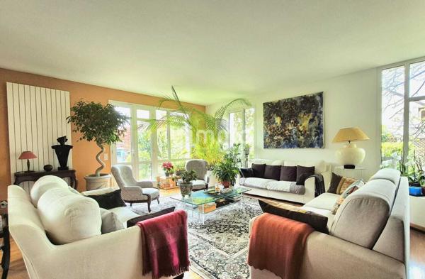 Maison de charme avec grand jardin et terrasse – Calme, proche RER C