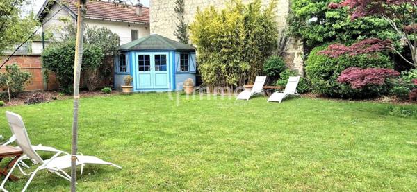 Maison de charme avec grand jardin et terrasse – Calme, proche RER C