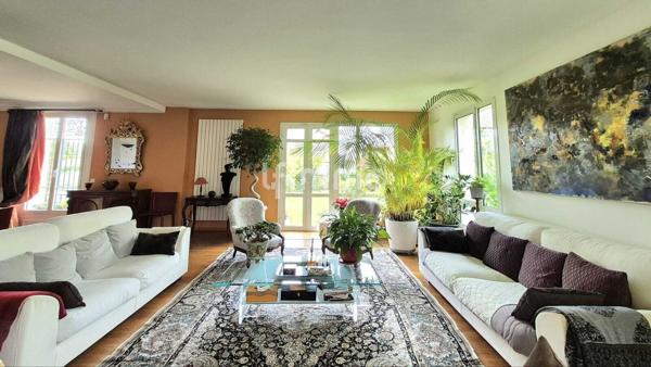 Maison de charme avec grand jardin et terrasse – Calme, proche RER C