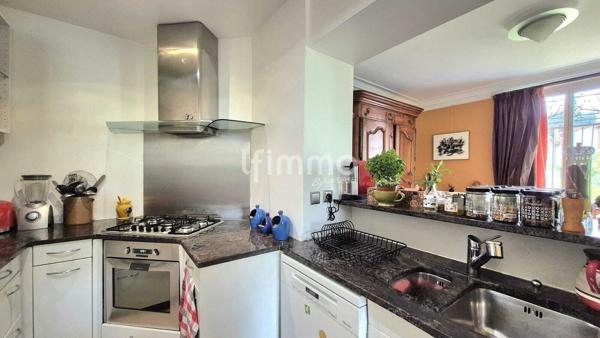 Maison de charme avec grand jardin et terrasse – Calme, proche RER C