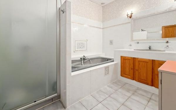 Maison à vendre    6 pièces •  Sainte-Mère