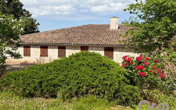 Maison à vendre    6 pièces •  Sainte-Mère