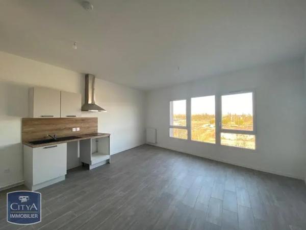 Appartement à louer 2 pièces 53.95m² Monteux (84170)
