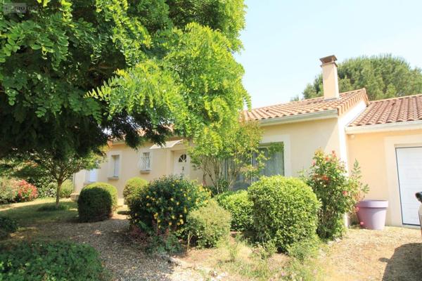 Maison à vendre à Quinçay dans la Vienne (86190), ref : V1938b