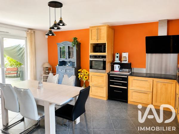 Maison à vendre 6 pièces 106 m² Pont-Saint-Esprit