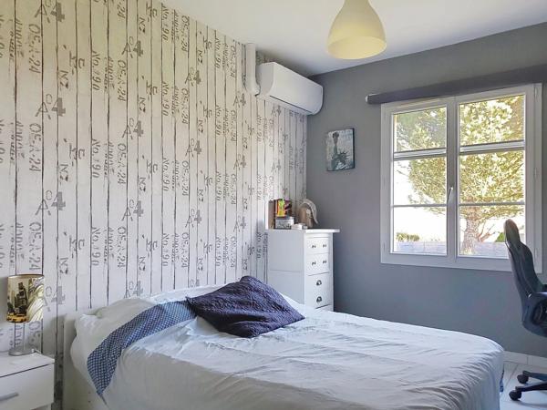 Très belle villa familiale de 245 m² avec piscine au sel et chauffée