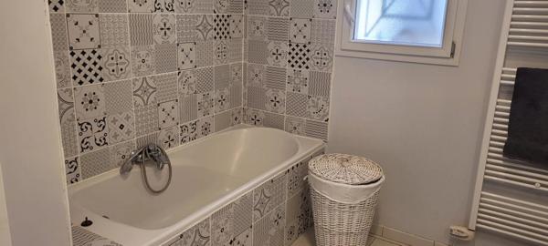 Très belle villa familiale de 245 m² avec piscine au sel et chauffée