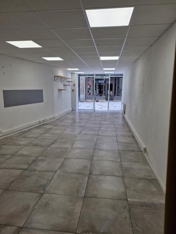 LOCAL COMMERCIAL 69 500 €