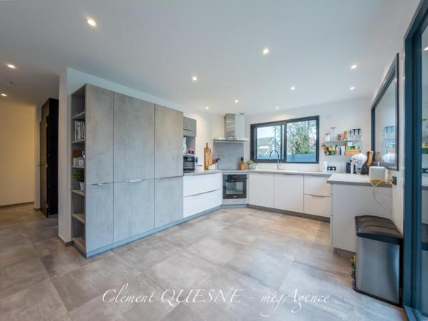 Maison à OFFRANVILLE, 76550 - 6 pièces 142m²