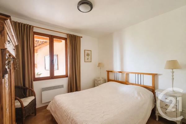 Maison à vendre  5 pièces - 99,83 m 2   FORCALQUIER  - 04