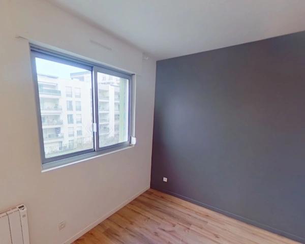 VILLEURBANNE LA DOUA – STUDIO RENOVE ET LUMINEUX à 2 pas du campus - Libre 01/2027