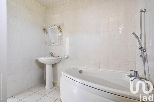 Appartement à vendre 5 pièces 102 m² Aubagne