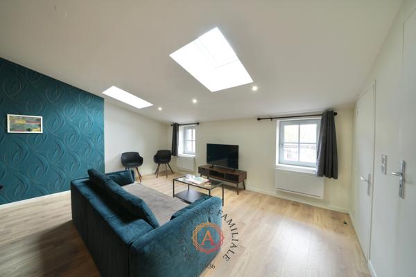 Appartement
                                                                                                                                                                                                                                                                                                                        4 pièce(s)                                                                                                                                                                                                          3 chambre(s)                                                                                                                                                                                                          90.02  m²