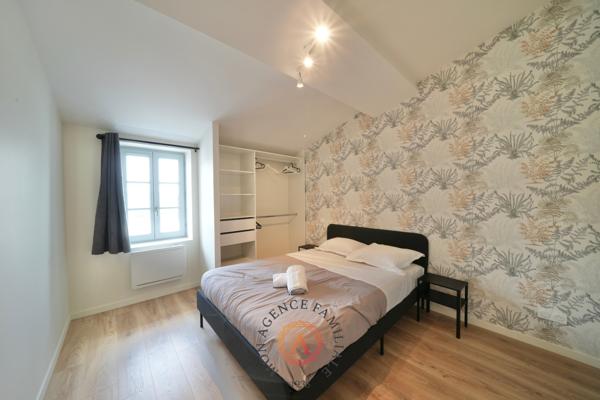 Appartement
                                                                                                                                                                                                                                                                                                                        4 pièce(s)                                                                                                                                                                                                          3 chambre(s)                                                                                                                                                                                                          90.02  m²