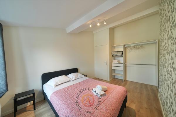 Appartement
                                                                                                                                                                                                                                                                                                                        4 pièce(s)                                                                                                                                                                                                          3 chambre(s)                                                                                                                                                                                                          90.02  m²