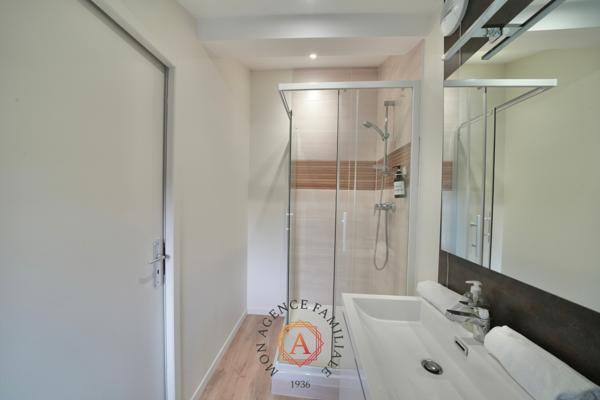 Appartement
                                                                                                                                                                                                                                                                                                                        4 pièce(s)                                                                                                                                                                                                          3 chambre(s)                                                                                                                                                                                                          90.02  m²