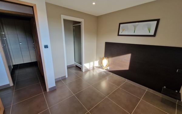 Maison à vendre    6 pièces •  Locquirec