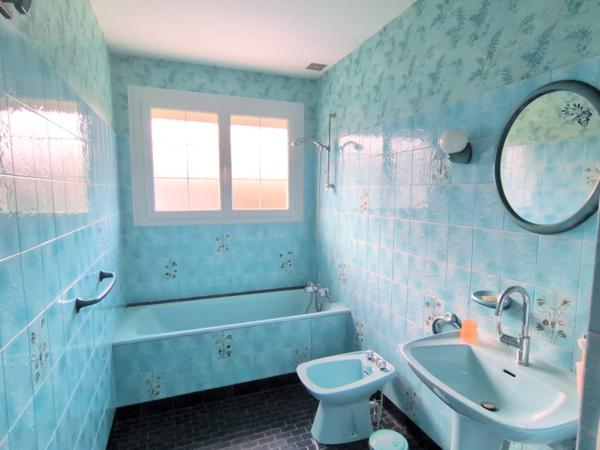 CHOLET Agréable maison 3 chambres en square