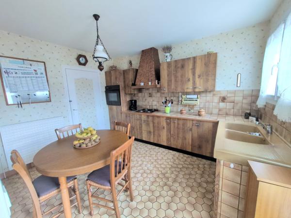 CHOLET Agréable maison 3 chambres en square