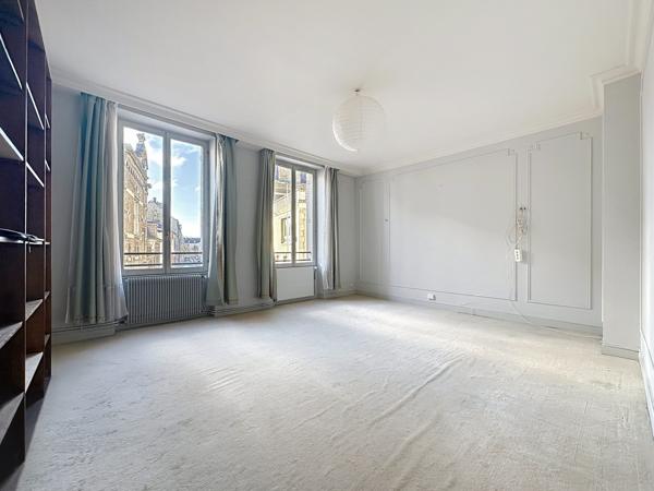 Appartement de 5 pièces, 102 m² à Reims