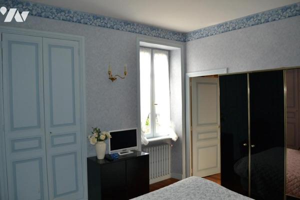 MAISON DE VILLAGE INDEPENDANTE EN PIERRE AVEC TERRAIN ATTENANT DE 460 m²