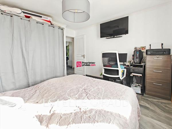 Au Somail : Villa 4 faces avec piscine, rénovée, prête à vivre