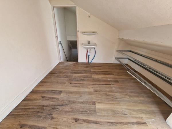 MAISON avec DEPENDANCE à vendre 3 pièces VITTEL (88) sur TERRAIN de 140 m²