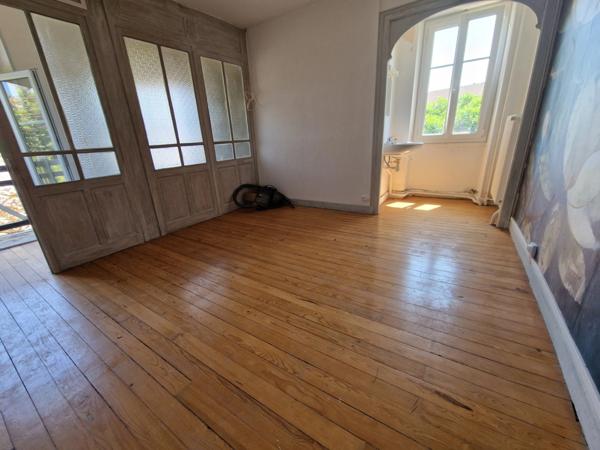 MAISON avec DEPENDANCE à vendre 3 pièces VITTEL (88) sur TERRAIN de 140 m²