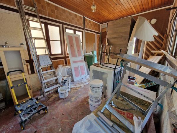 MAISON avec DEPENDANCE à vendre 3 pièces VITTEL (88) sur TERRAIN de 140 m²