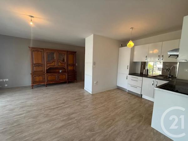 Appartement F4 à vendre  4 pièces - 85,65 m 2   TARBES  - 65