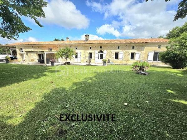 Corps de ferme de 379 m²